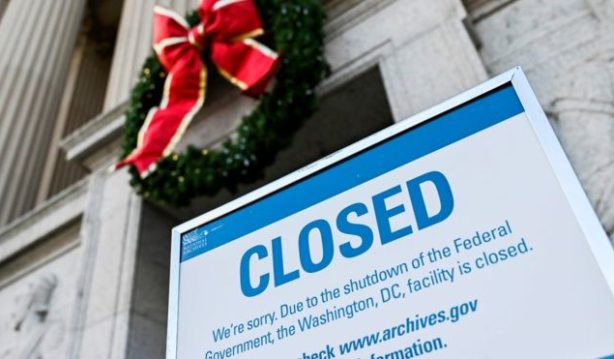 US shutdown impasse over Trump’s wall drags on