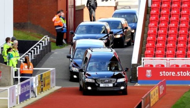 Gordon Banks funeral: Fans and mourners pay tribute