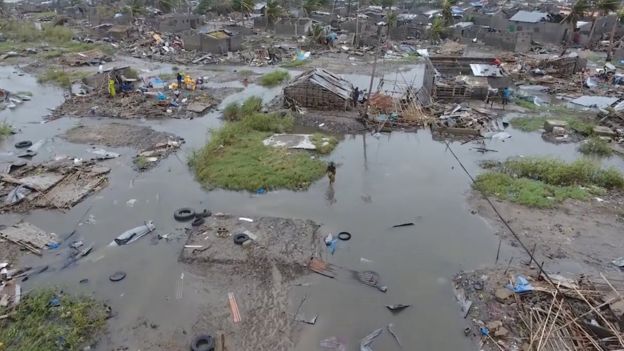 Cyclone Idai: Mozambique survivors desperate for help